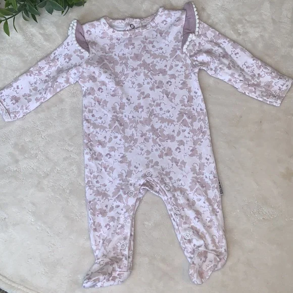 Badgley Mischka Floral Pink/Mauve Footie 0-3M EUC - Picture 1 of 10